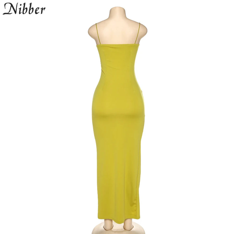 Vestido Longo Feminino para Festa - ✨ O Vestido Que Abraça a Sua Alma nas Noites Mais Mágicas do Ano ✨