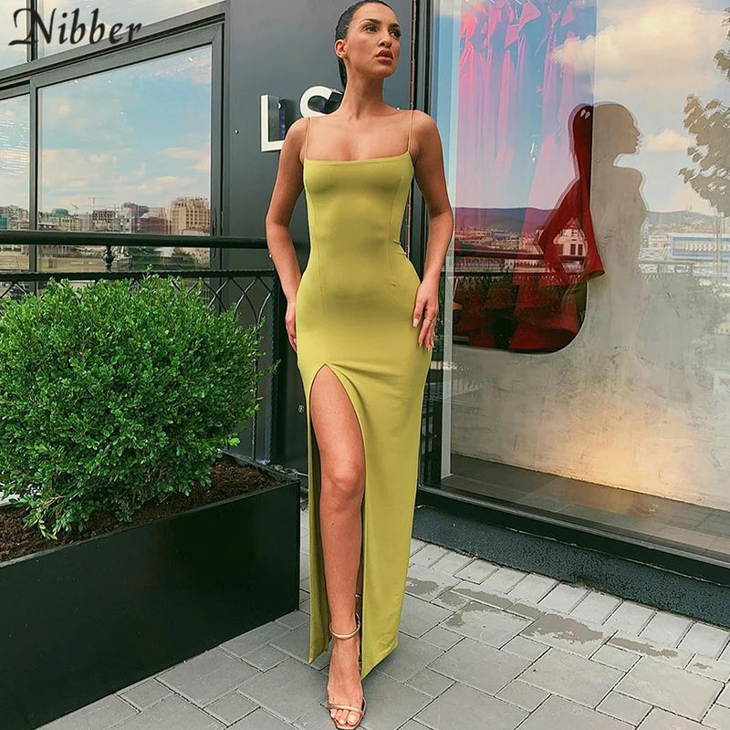 Vestido Longo Feminino para Festa - ✨ O Vestido Que Abraça a Sua Alma nas Noites Mais Mágicas do Ano ✨