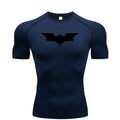 🦇 CAMISETA MASCULINA DE COMPRESSÃO – ESTAMPA MORCEGO | FORÇA, ESTILO E PROPÓSITO NUMA SÓ PEÇA