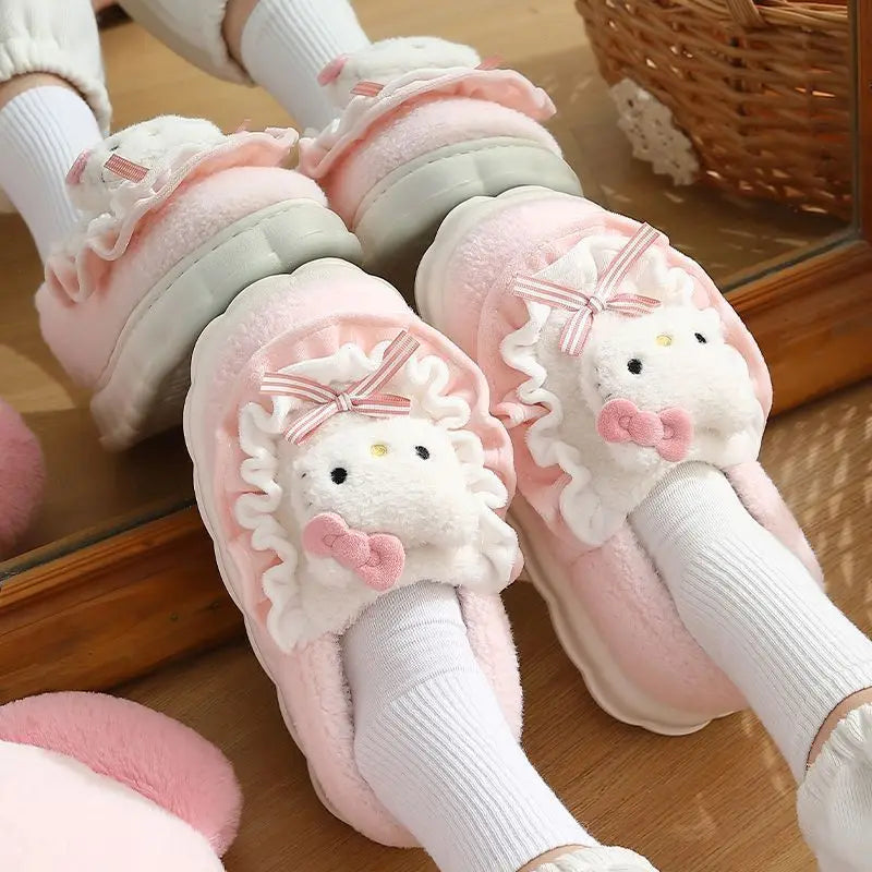 🌸 Pantufas Sanrio de Algodão | Hello Kitty, Kuromi e Cinnamoroll