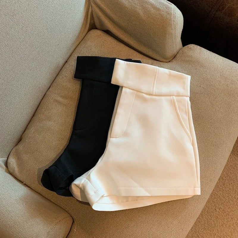 Shorts Feminino Mooyufon Preto – Liberdade que se Veste