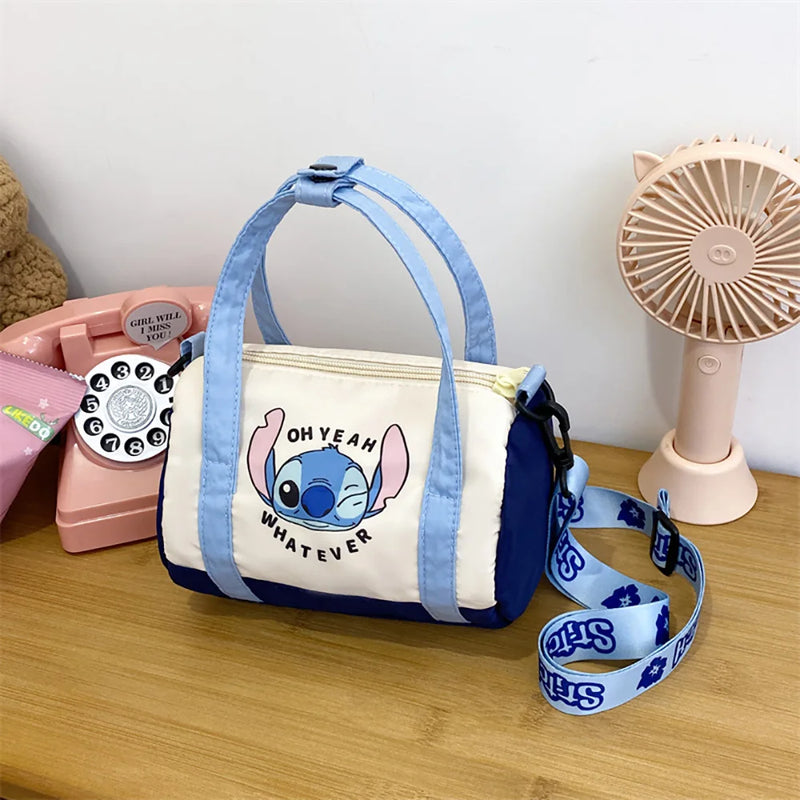 🌌 Bolsa de Lona Stitch — Mais do Que Um Acessório, Um Refúgio Emocional Que Te Lembra Quem Você É