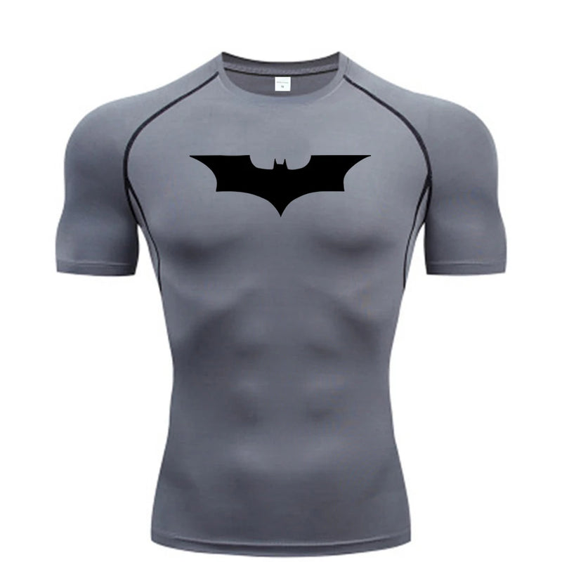 🦇 CAMISETA MASCULINA DE COMPRESSÃO – ESTAMPA MORCEGO | FORÇA, ESTILO E PROPÓSITO NUMA SÓ PEÇA