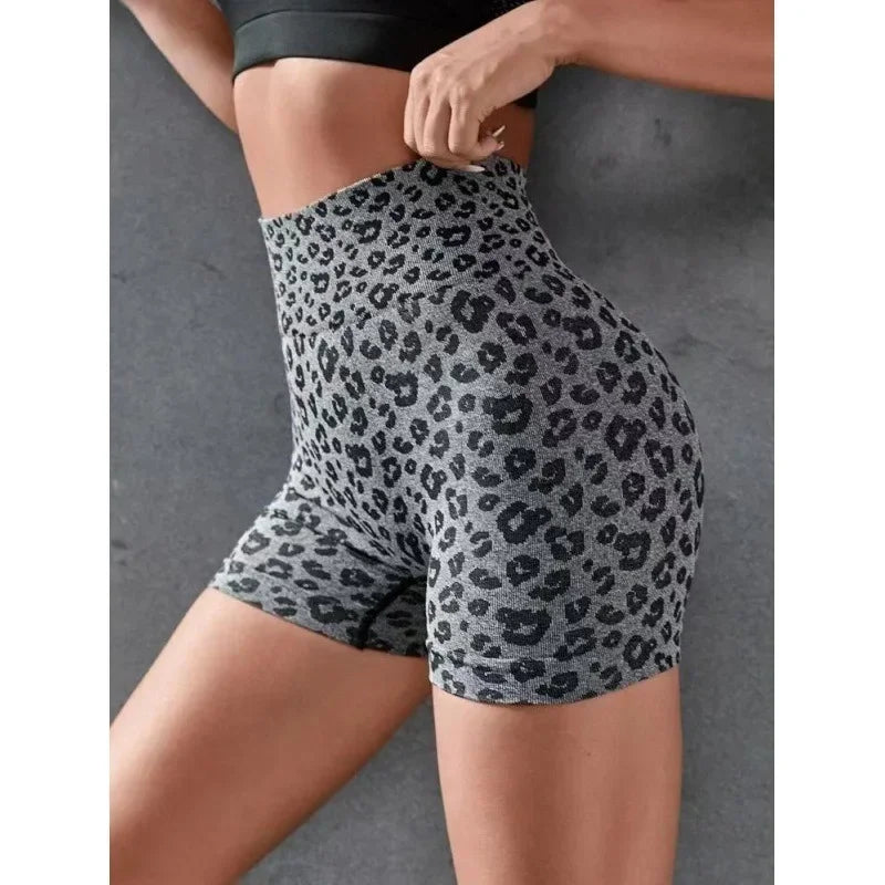 LEGGINGS LEOPARD PRIMEIRA — PARA A MULHER QUE NÃO SE CONTENTA COM MENOS QUE A SUA VERDADE