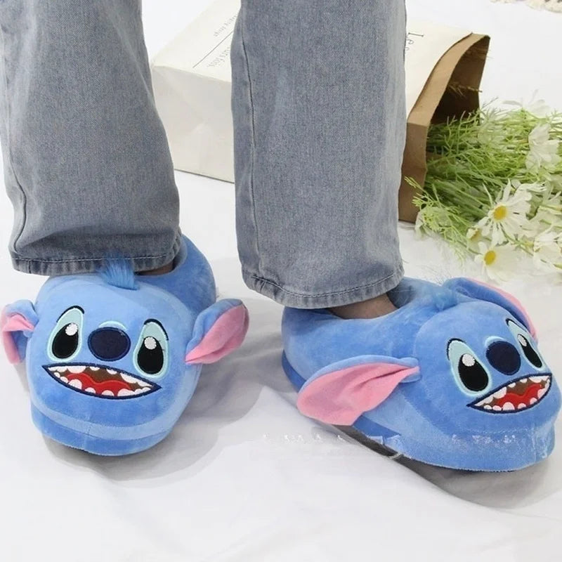 🩵 Chinelo de Algodão Lilo & Stitch: Um Abraço para a Alma, um Refúgio para os Pés