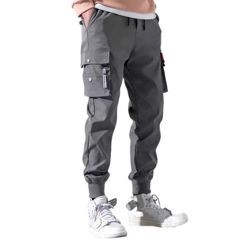 Calça cargo casual masculina com múltiplos bolsos — combinando benefícios práticos