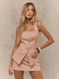 Conjunto de Minissaia Elegante com Top Sem Mangas – Moda 2025 ✨ Quando Estilo Encontra o Propósito
