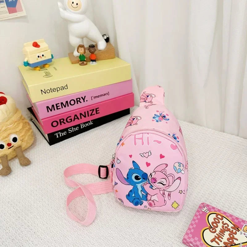 🌟 Bolsa Tiracolo Stitch Sling – Muito Mais Que Uma Bolsa: Um Amuleto de Alegria, Segurança e Imaginação 🌈💫