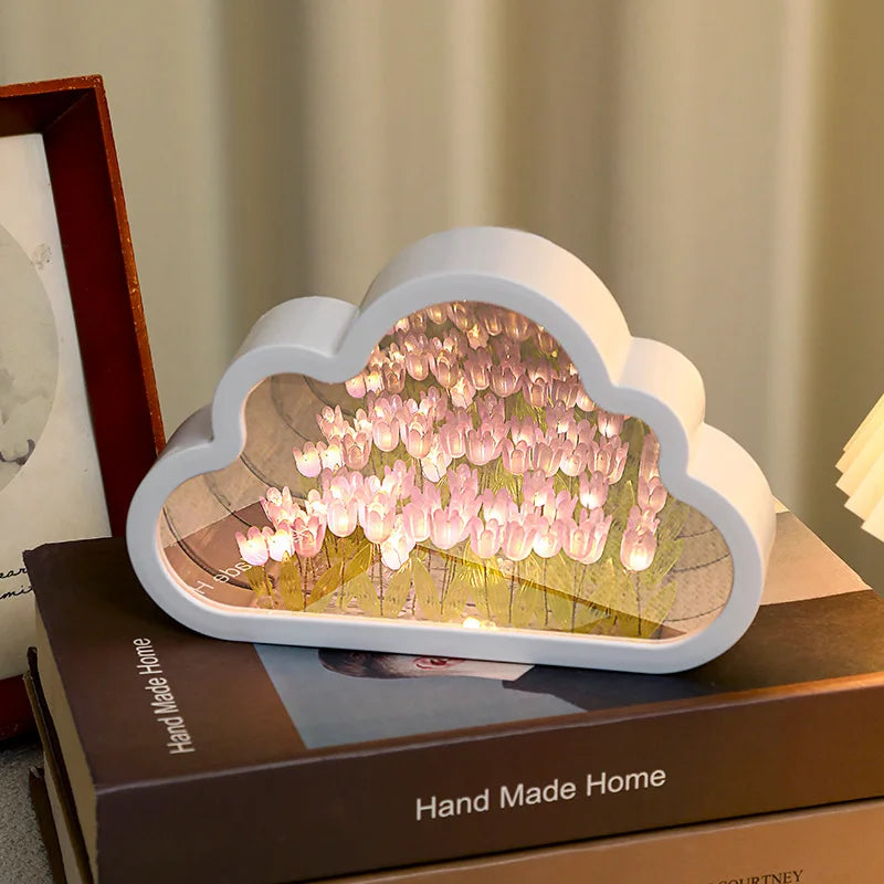 Lâmpada de Atmosfera Noturna de Mar com Flor de Tulipa – Um toque de arte, luz e encanto em um só item!