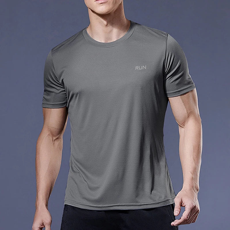 Camiseta Esportiva Masculina (corrida, futebol, compressão, secagem rápida, academia)