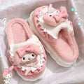 🌸 Pantufas Sanrio de Algodão | Hello Kitty, Kuromi e Cinnamoroll