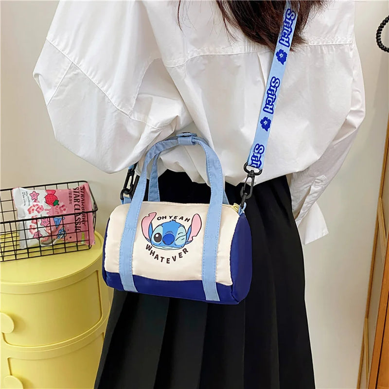 🌌 Bolsa de Lona Stitch — Mais do Que Um Acessório, Um Refúgio Emocional Que Te Lembra Quem Você É