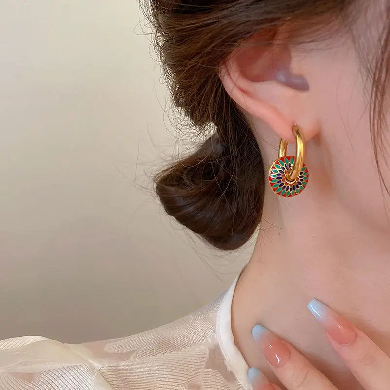 ✨ Conjunto de Brincos e Colar Margarida Vintage – Mais que Joias, Um Chamado da Sua Essência