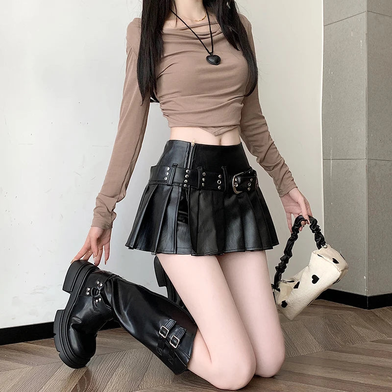 Saia feminina gótica preta de couro plissada estilo Y2K