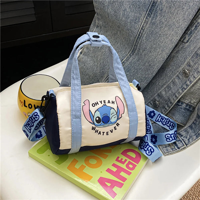 🌌 Bolsa de Lona Stitch — Mais do Que Um Acessório, Um Refúgio Emocional Que Te Lembra Quem Você É