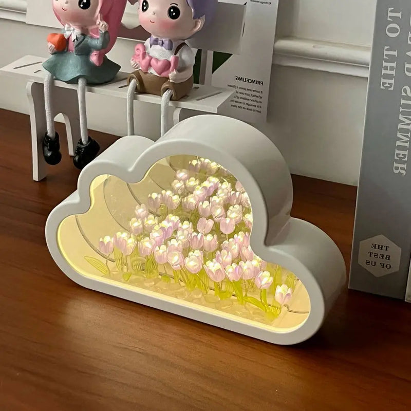 Lâmpada de Atmosfera Noturna de Mar com Flor de Tulipa – Um toque de arte, luz e encanto em um só item!